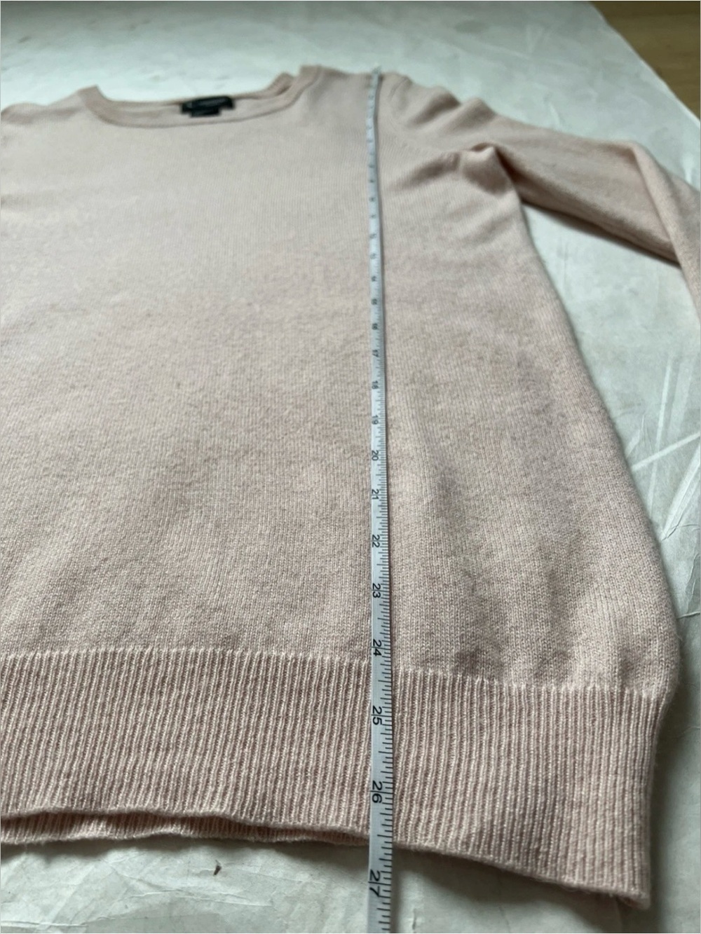 C by Bloomingdale's 100% Cashmere Crewneck Sweater Pink 2-Ply Pullover Size L - Picture 5 of 9